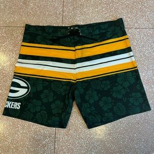 Green Bay Packers Hibiscus
Boardwalk Stripe Boardshorts Swim Trunks Size 3XL